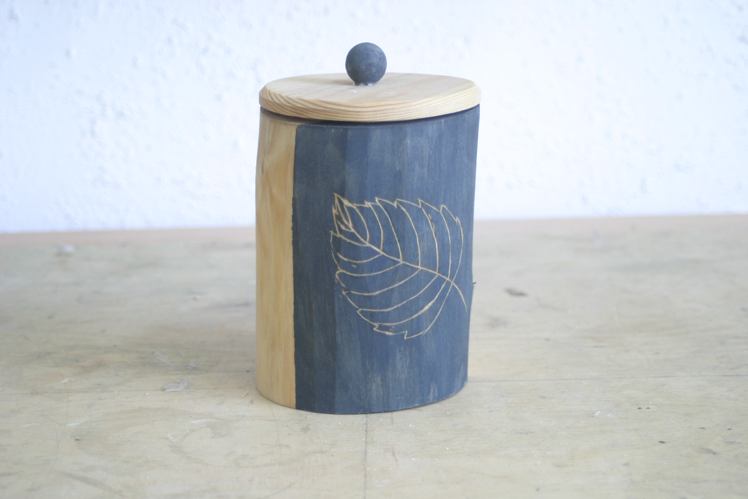 Dose aus Holz
